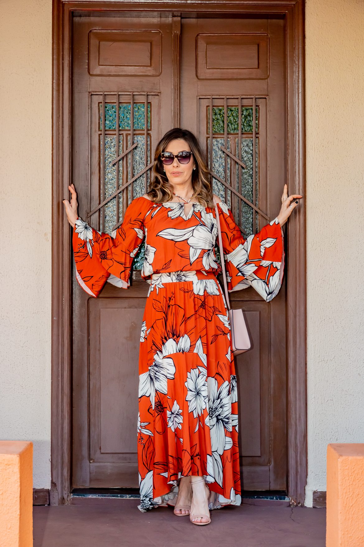 Meu look: Vestido laranja ombro a ombro