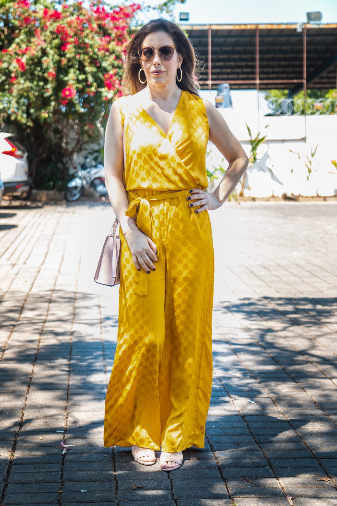Meu look :Macacão amarelo